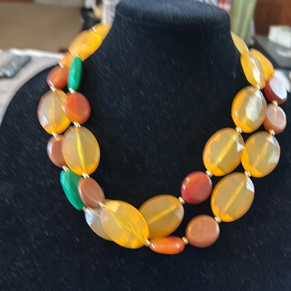 Fun chunky oval lucite bead necklace with orange green and Gold tone beads 21” - Picture 2 of 3